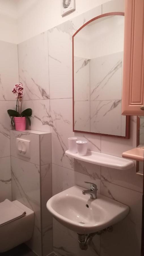 بولا Apartment Sunny Place المظهر الخارجي الصورة