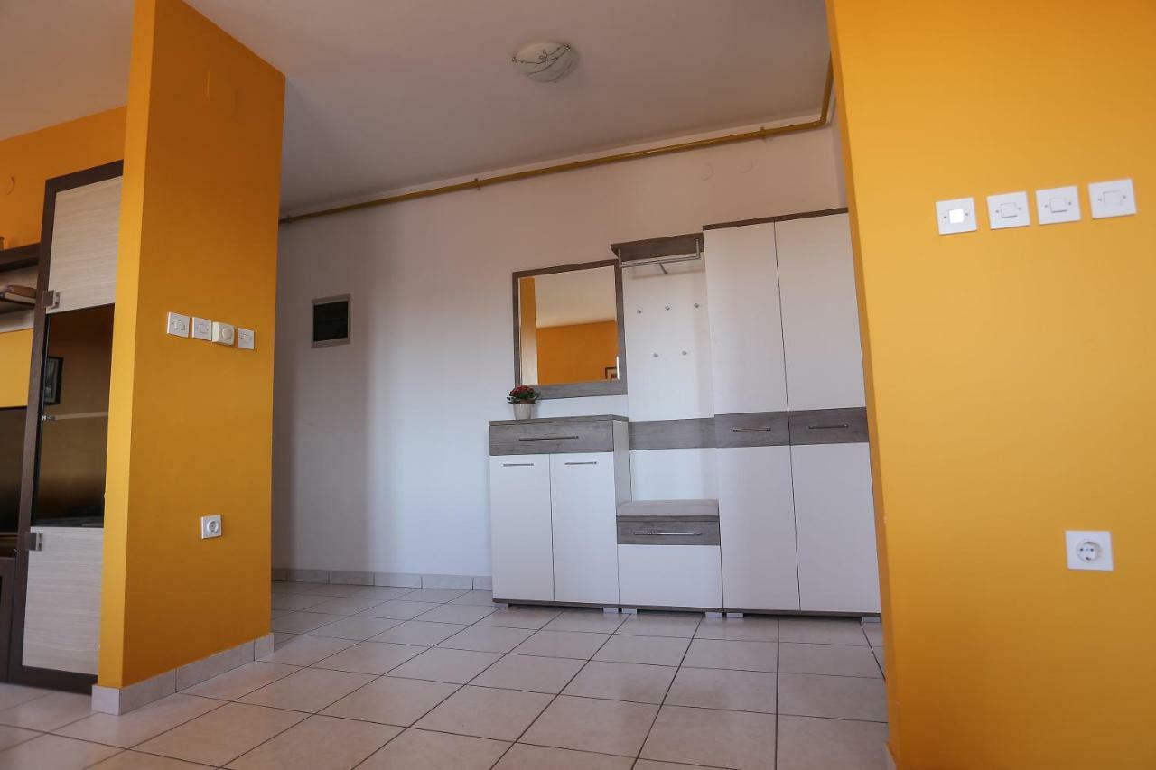 بولا Apartment Sunny Place المظهر الخارجي الصورة